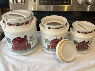 Kitchen canisters