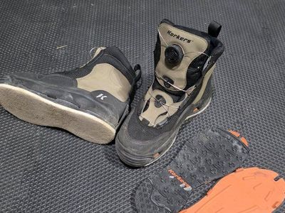 Korkers Whitehorse Wading Boots - OmniTrax Interchangeable Sole System - Men's Black/Khaki