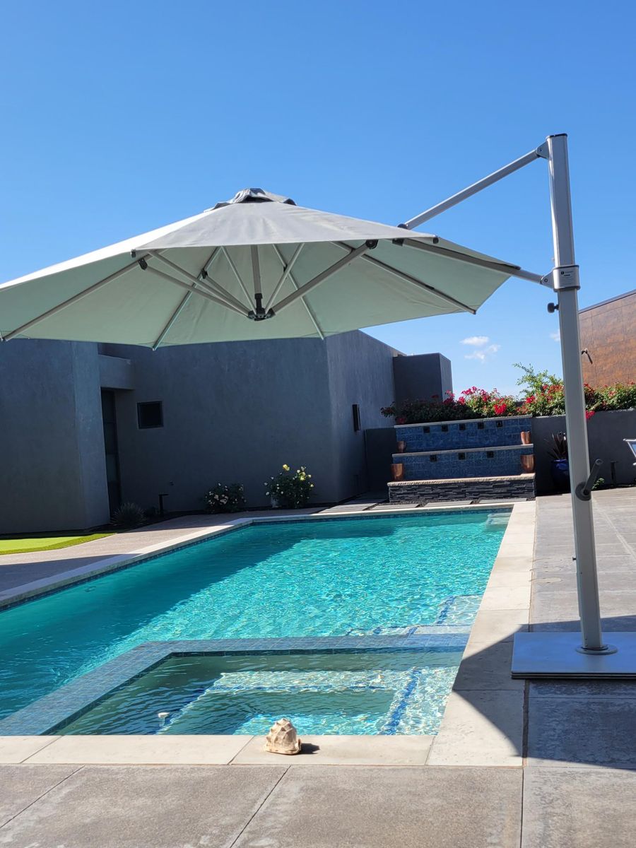Umbrella Cantilever 11' Octagon and 36" base