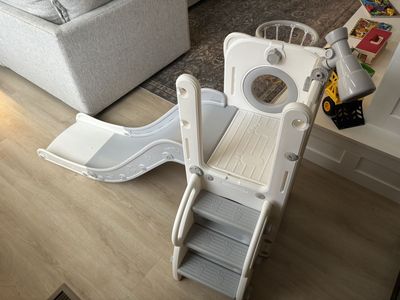 Toddler Slide + Basketball Hoop Playset (Like New)