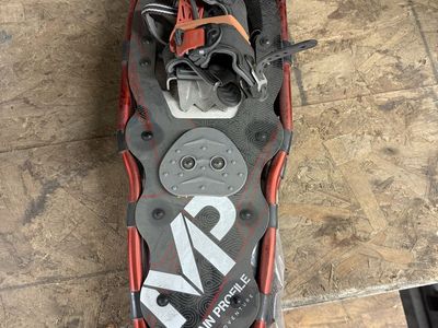 Yukon Charlie's Mountain Profile 825 Red Snowshoes Adventure Package