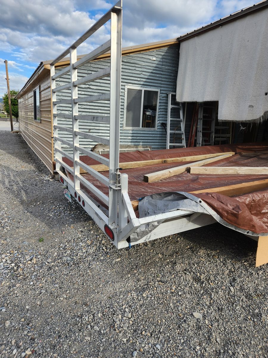 Main image 6