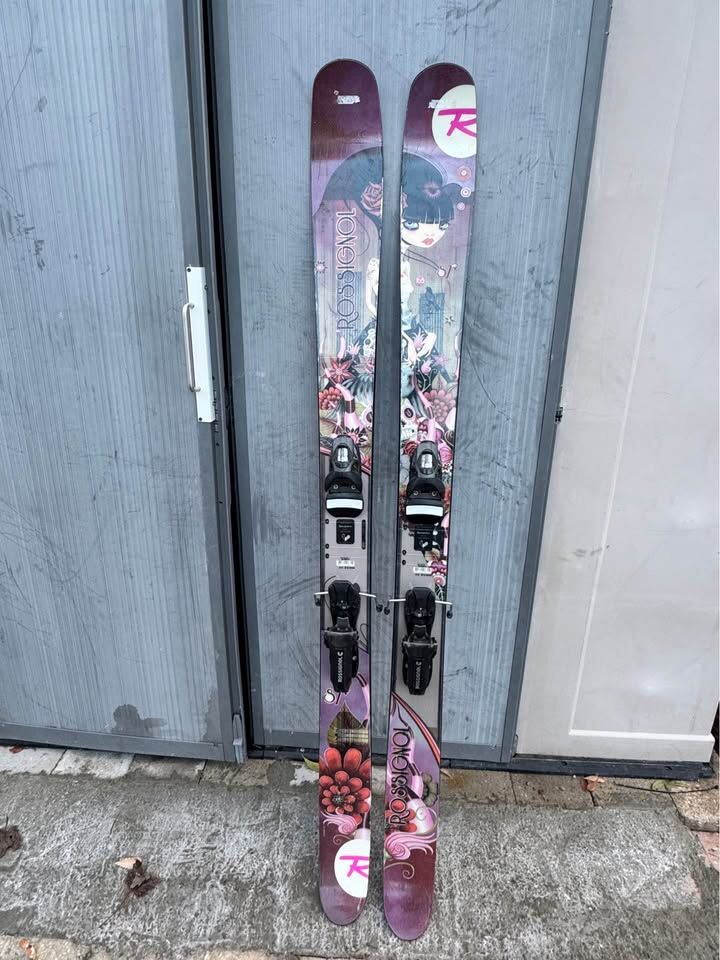 Rossignol S7 Women's Skis with Bindings