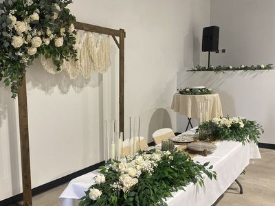 Wedding Decor Package for Sale!! Elegant Rustic/Modern Theme