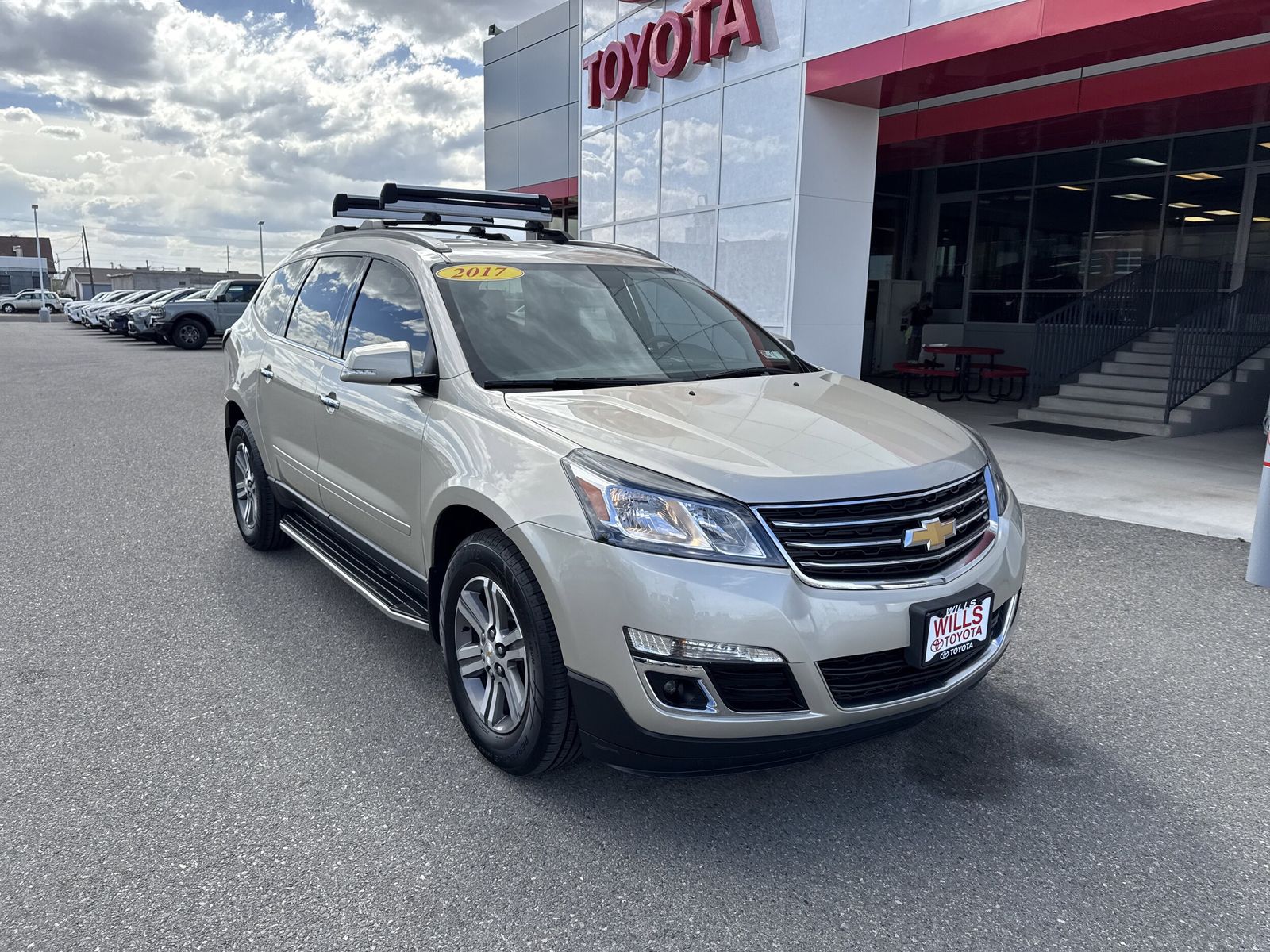 2017 CHEVROLET TRAVERSE LT