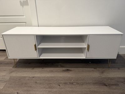 Brand New Modern White TV Stand with Fluted Doors