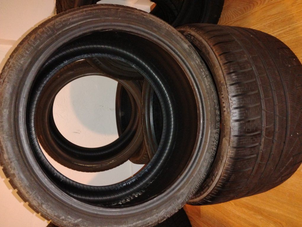 2 Pirelli Sottozero3 295/30 R19