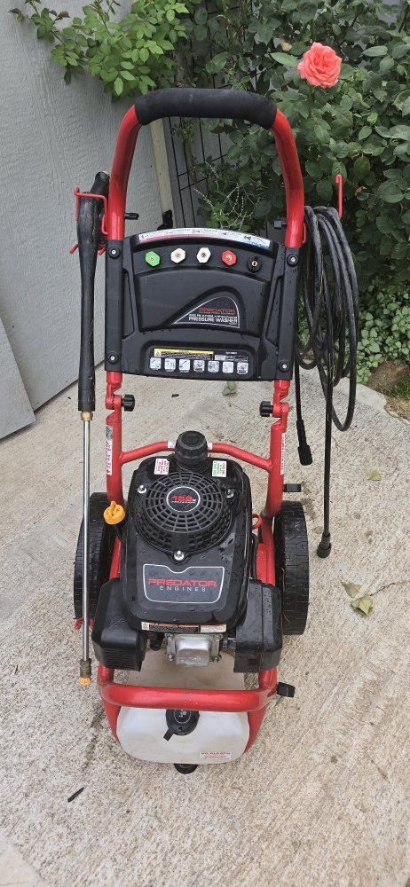Predator 212cc 3200 PSI Pressure Washer, Gas-Powered, 2.8 GPM, Red
