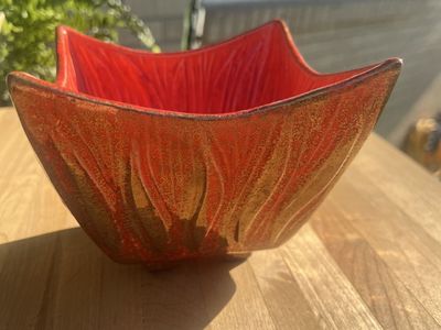 Vintage Mid-Century Modern Red and Gold Lava Glaze Footed Ceramic Decorative Bowl