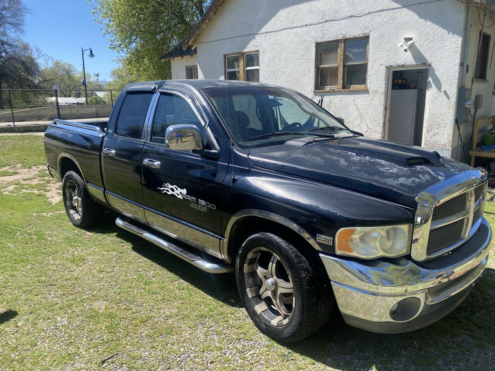 2002 DODGE RAM 1500 SLT