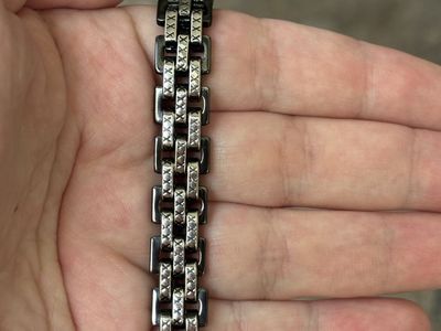 NEW Invicta Elements Men’s Stainless Steel Bracelet – Black & Silver – 80957