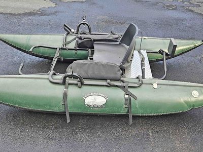 Outdoor Outfitters 9' Classic Pontoon Boat