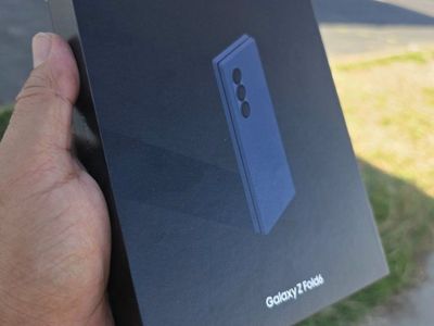 Samsung galaxy Fold 6 ( 1TB 1000 GB Storage Unlock