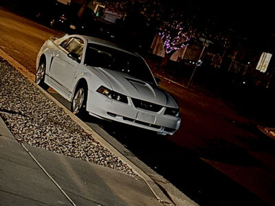 2001 FORD MUSTANG Base