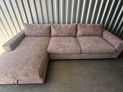 Like new sectional couch - Free delivery!