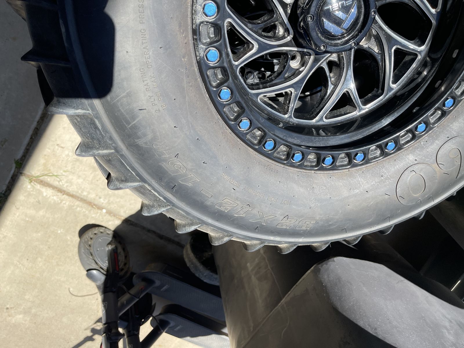 RZR 4 Lug System SS360 Paddles and Fuel Wheels