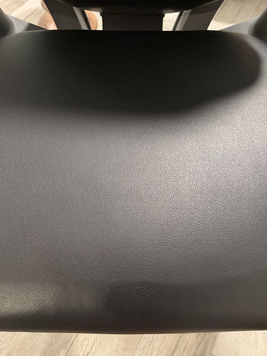 Main image 13