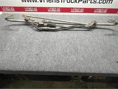 PACCAR E006-181 WIPER MOTOR ASSEMBLY W/ BRACKET AND PIVOT ARM