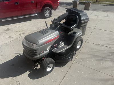 Craftsman Lt2000 Riding Mower W/bagger