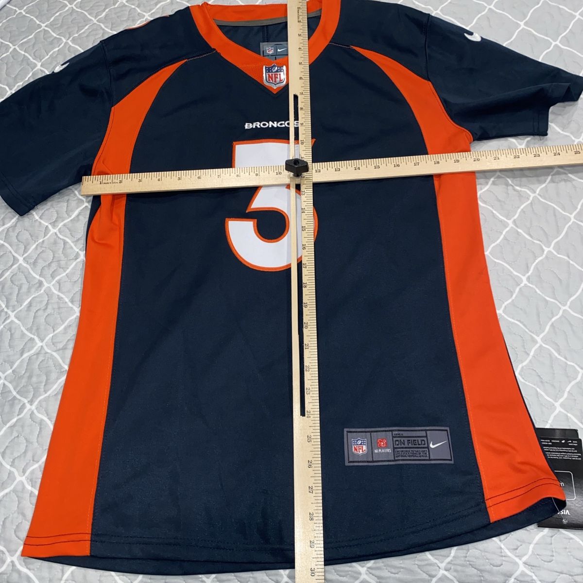 Main image 10