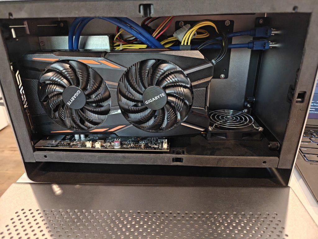 eGPU Mantiz MZ-02 with GTX 1050
