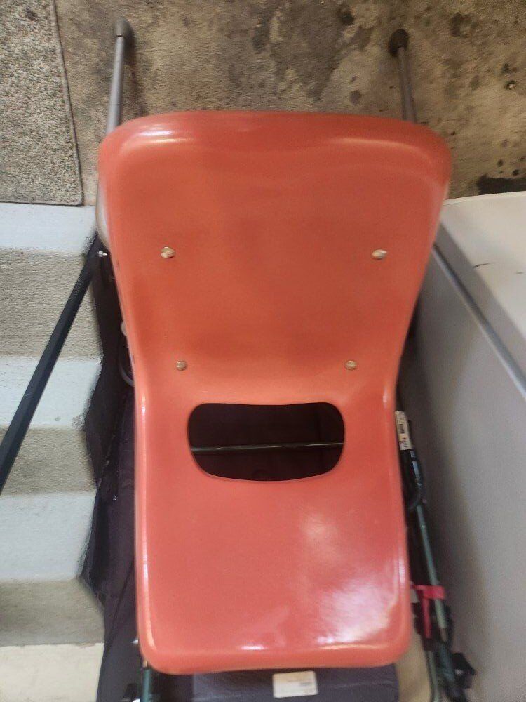 fiberglass students chair