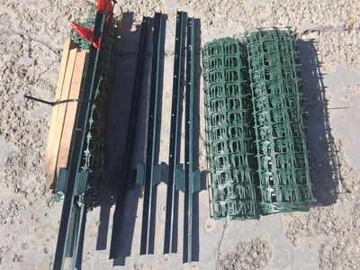 24" Fencing with H/D metal posts