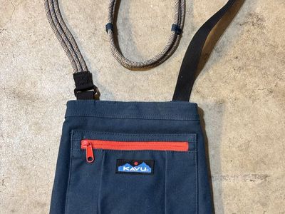 Kavu Purse
