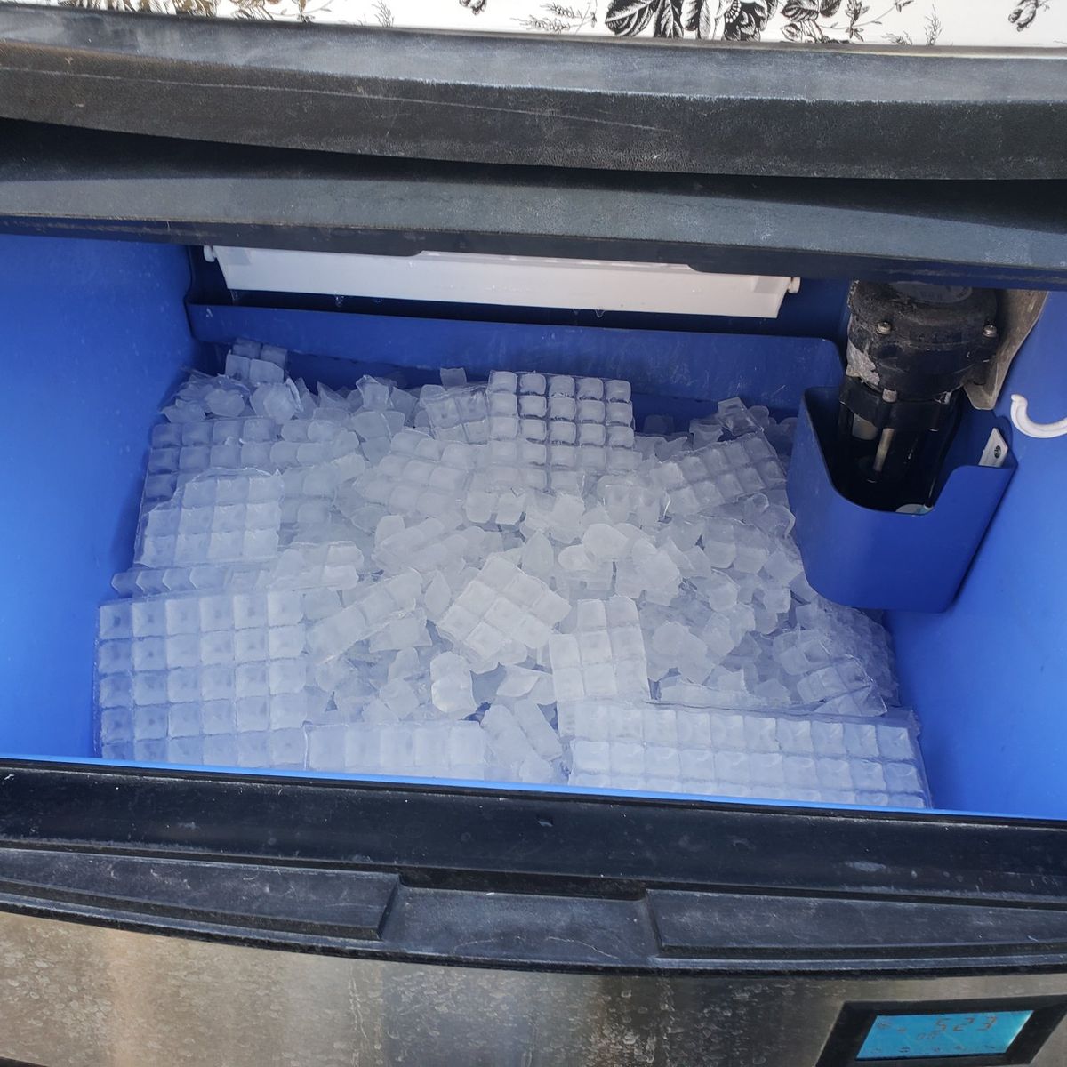 ice machine $700.00