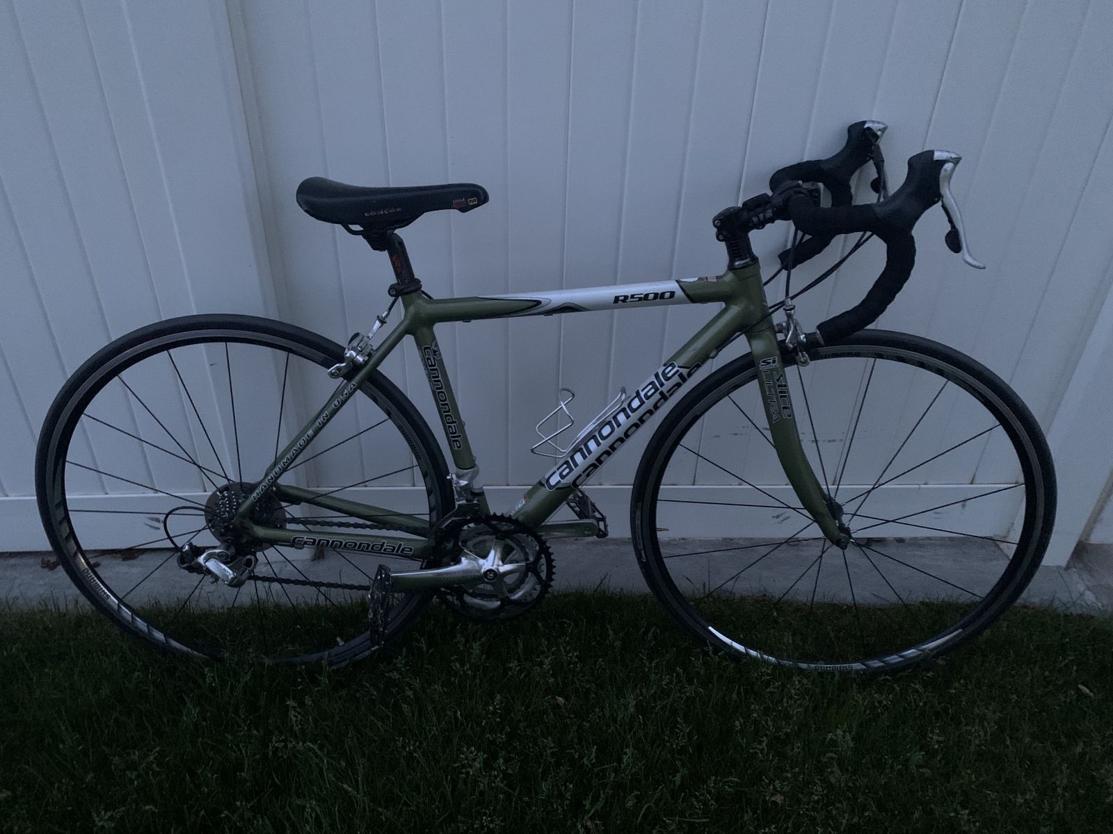 Cannondale road bike
