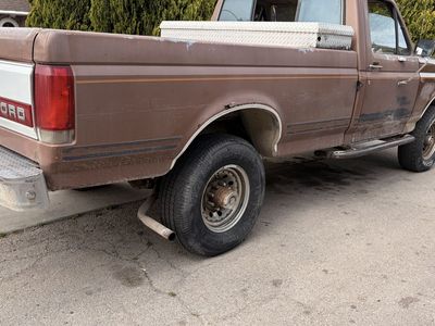 1990 FORD F250 XLT Lariat