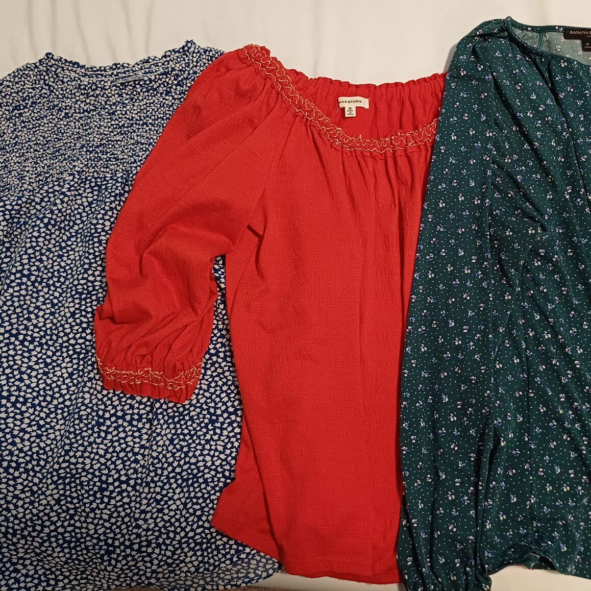 medium sized women tops