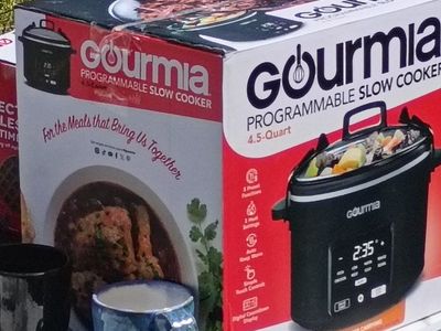 Gourmia slow cooker 4.5 quartz