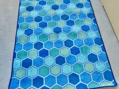 New 4x6 Honeycomb Kids Rug Blue Green Classroom Playroom