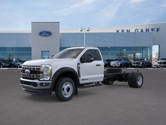2025 Ford F-550 Super Duty 