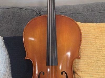 Bernard Mueller 3/4 Cello with J. Remy Bow and Eastman Strings Padded Gig Bag