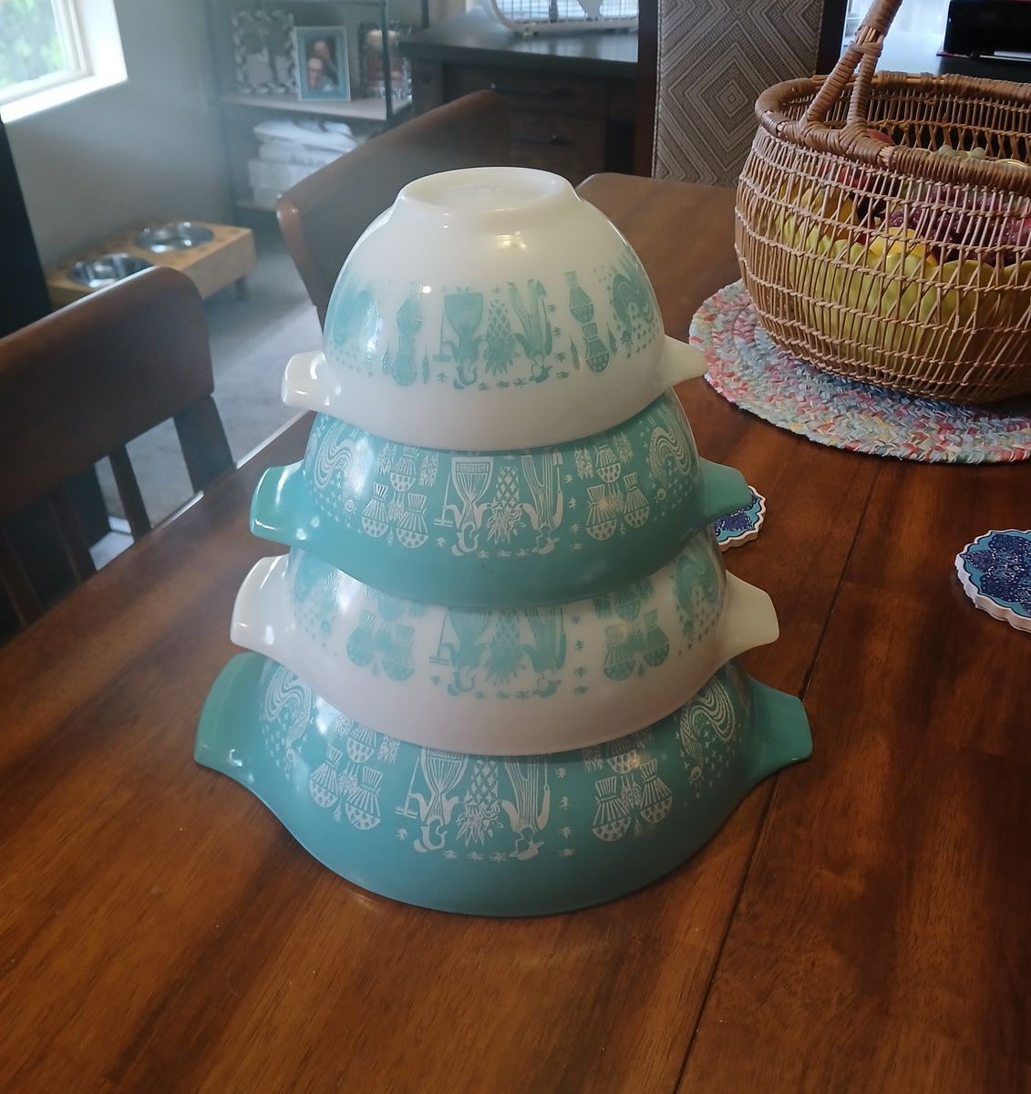 Vintage Pyrex Mixing Bouls
