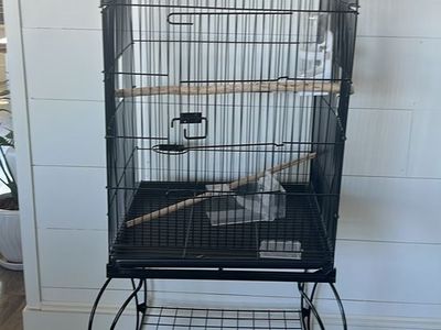 Medium sized bird cage