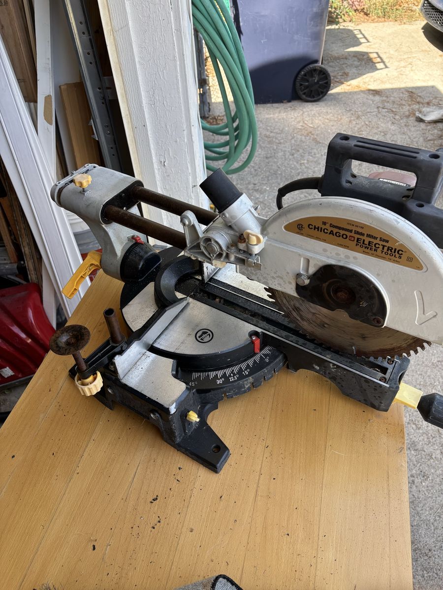 10” Chicago Electric Compound Slide Miter Table Saw