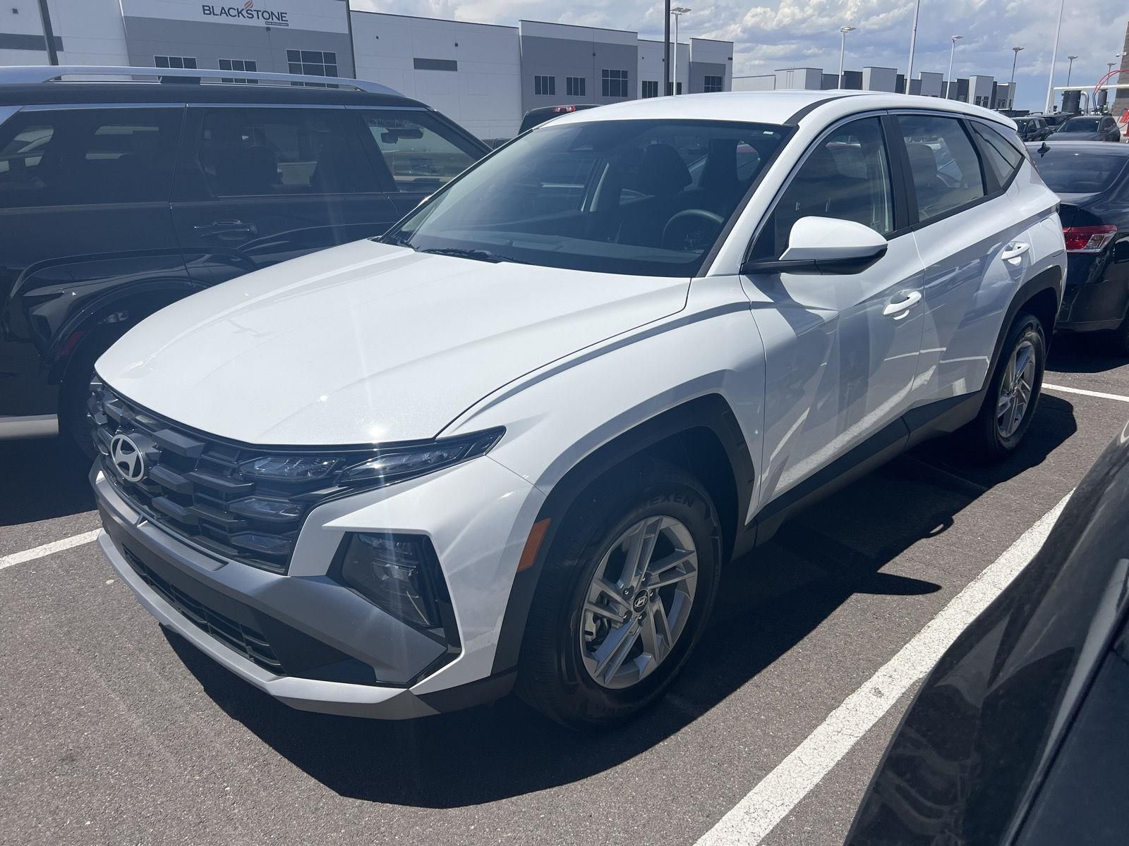 2025 Hyundai Tucson SE