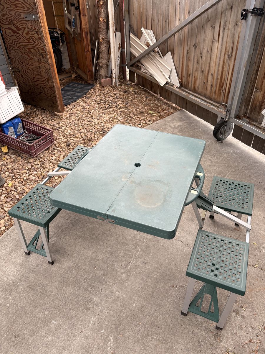Portable Folding Camping Picnic Table with 4 Seats, Green - Compact & Easy Carry