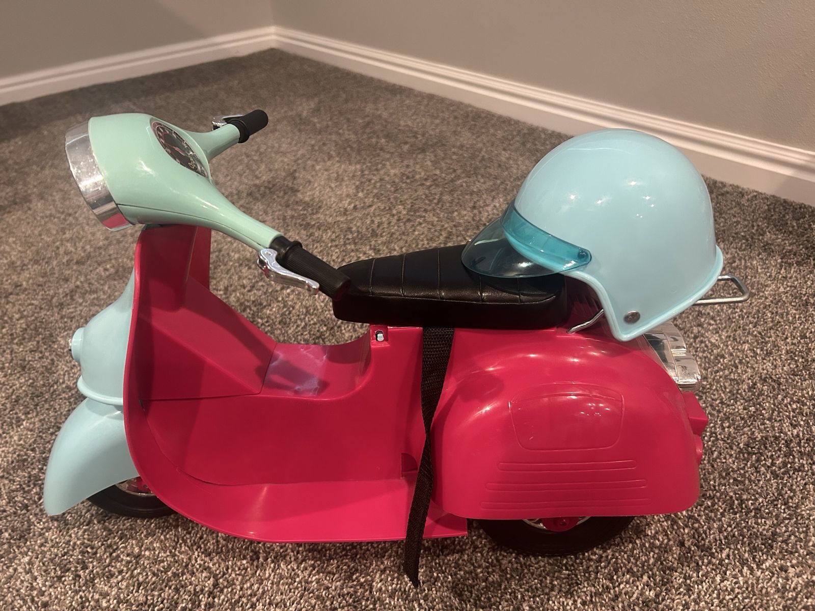Main image 5