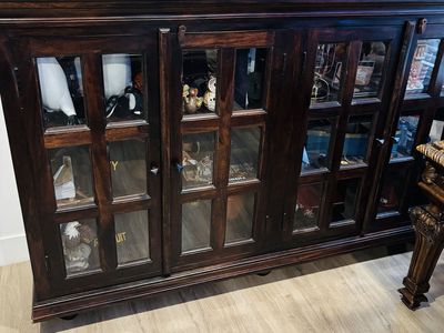 Gorgeous living or dining credenza