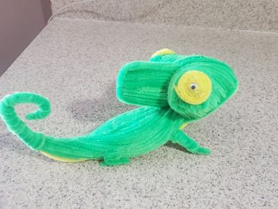 I made a chameleon decoration