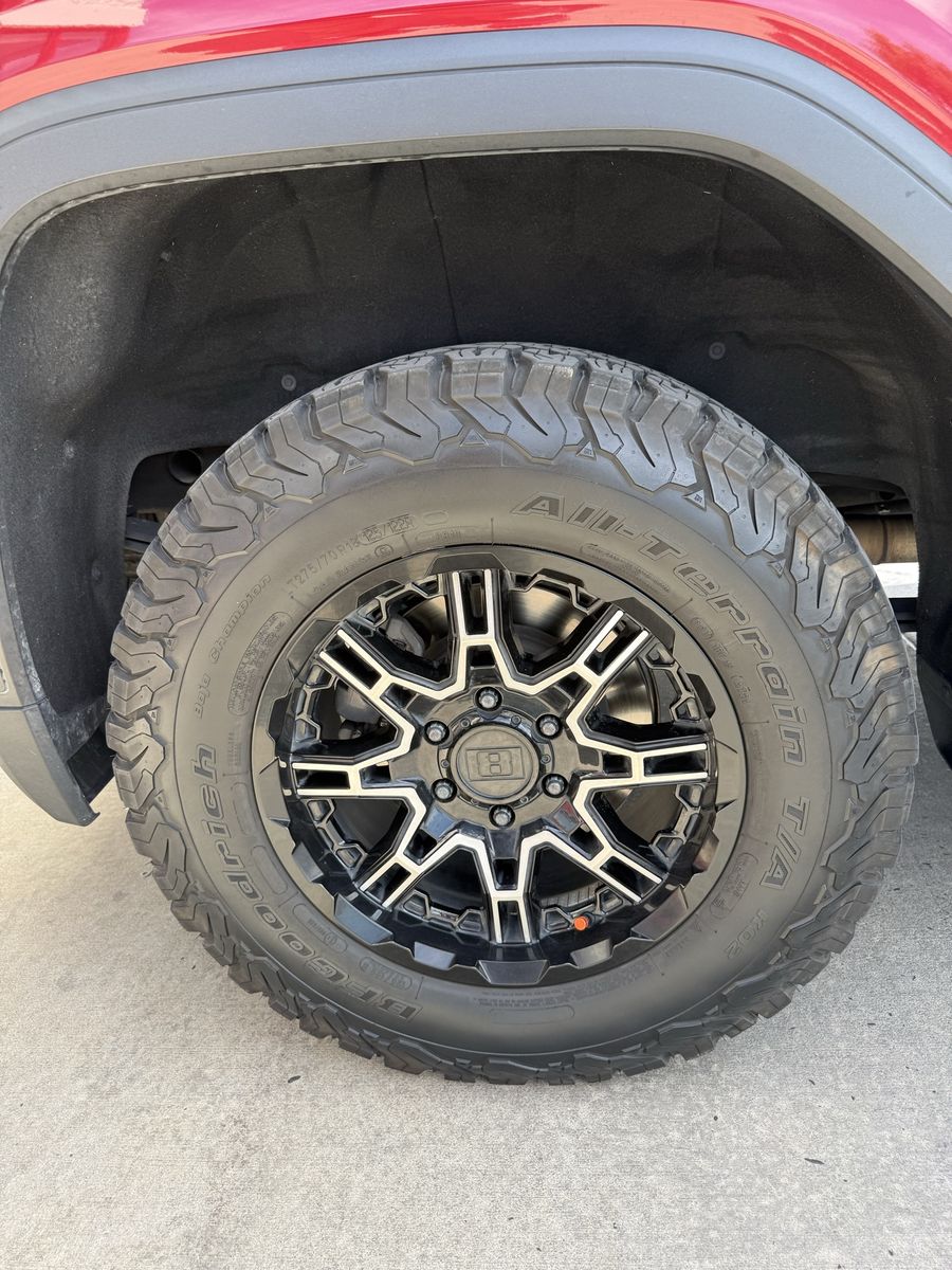 BFGoodrich All-Terrain KO2 LT275/65R18 on 18x9 Lev Slingshot Wheels - Set of 4