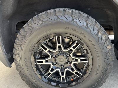 BFGoodrich All-Terrain KO2 LT275/65R18 on 18x9 Lev Slingshot Wheels - Set of 4