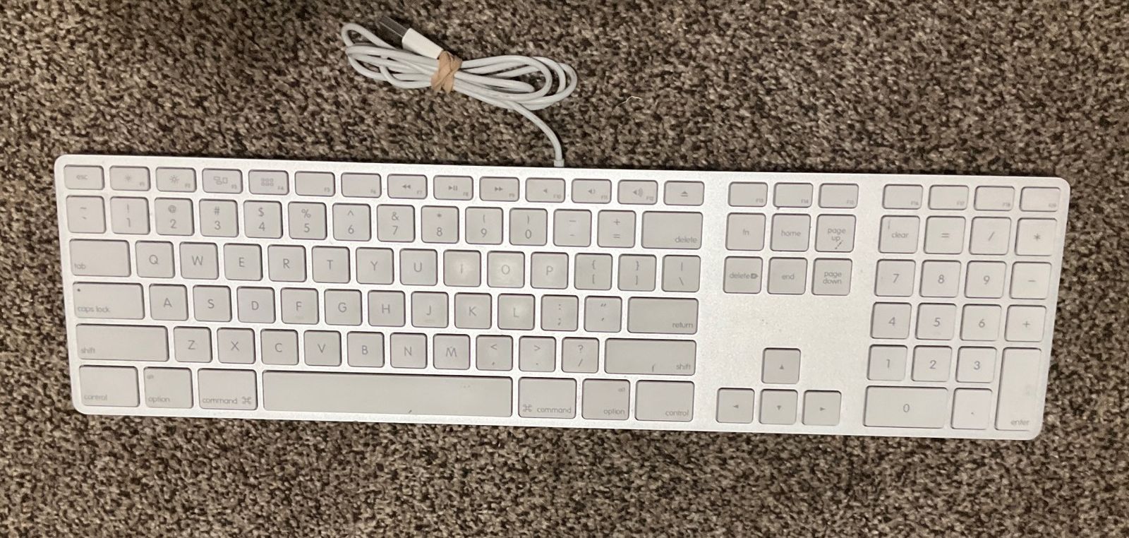 Apple Keyboard with Numeric Keypad (wired)