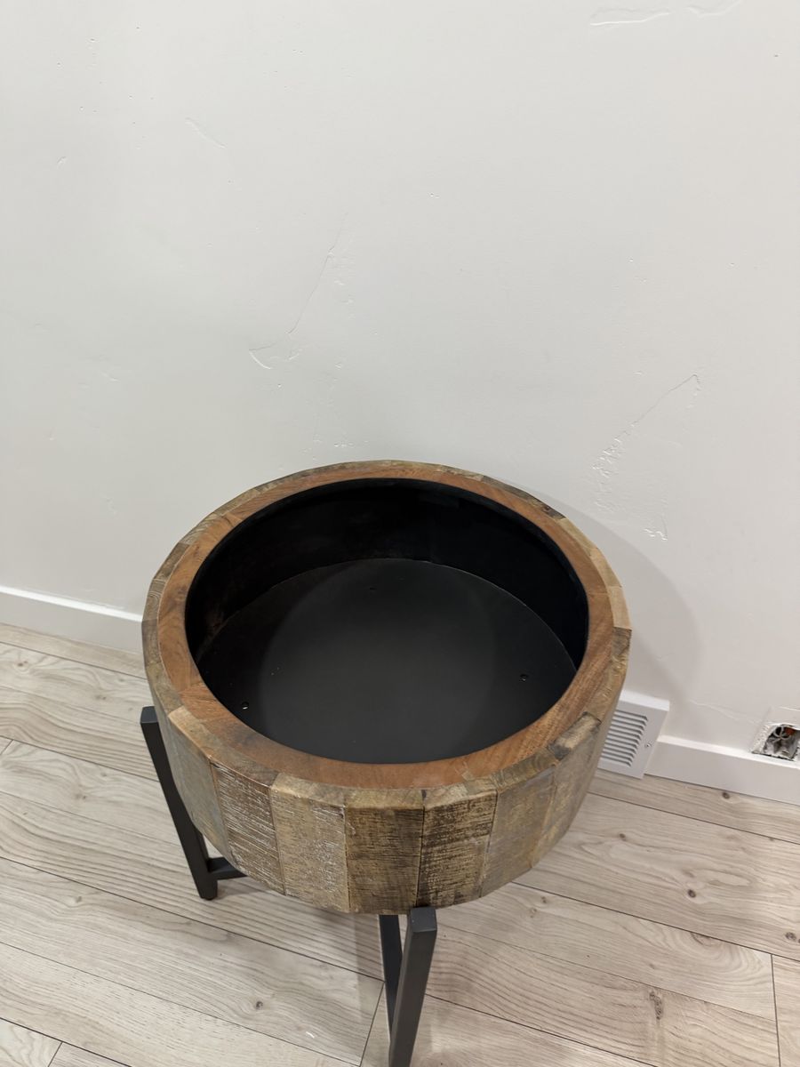 Main image 3