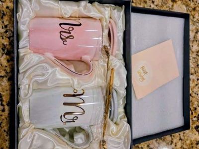 Mr and Mrs wedding mugs