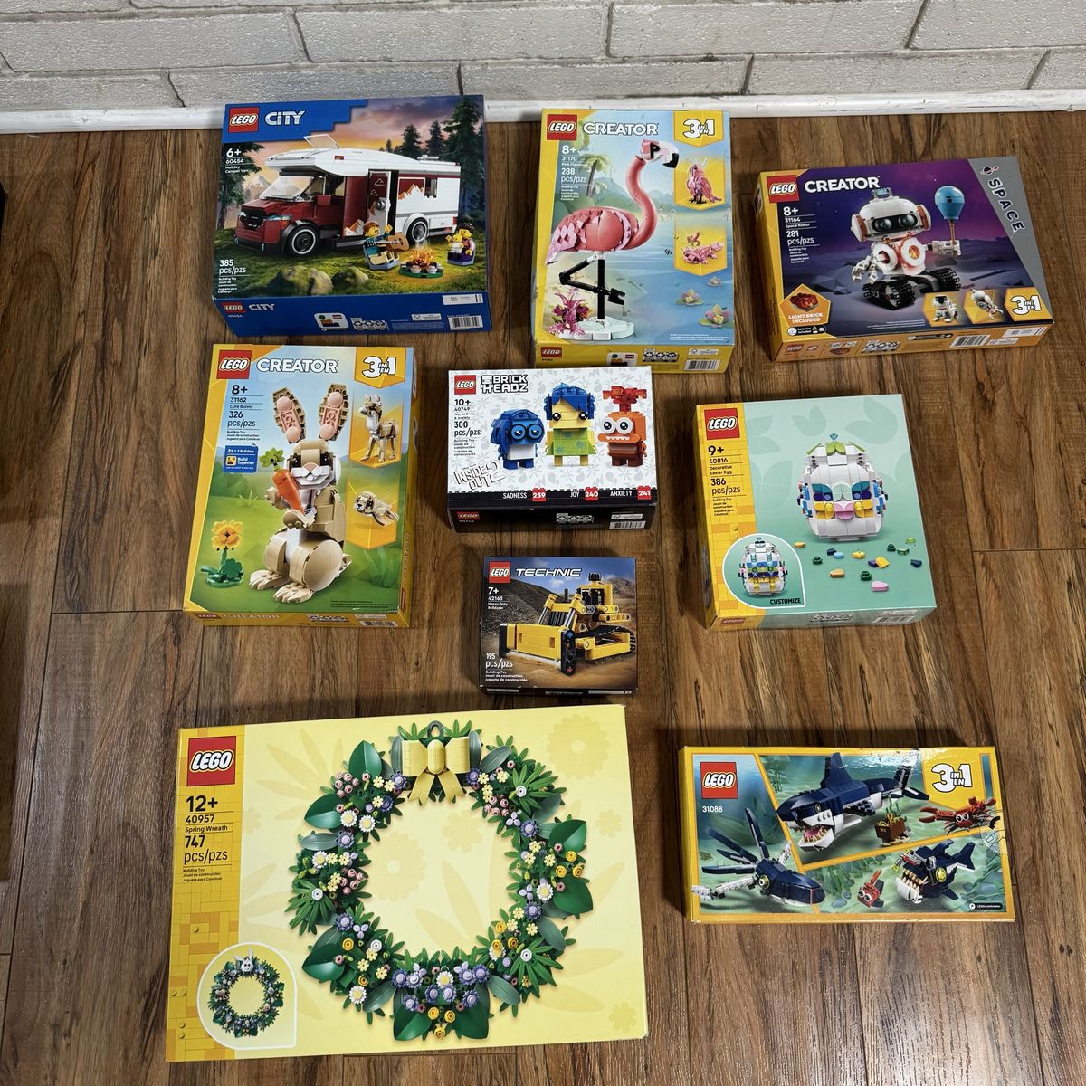 Assorted LEGO Building Sets Lot - Creator, City, Technic, BrickHeadz